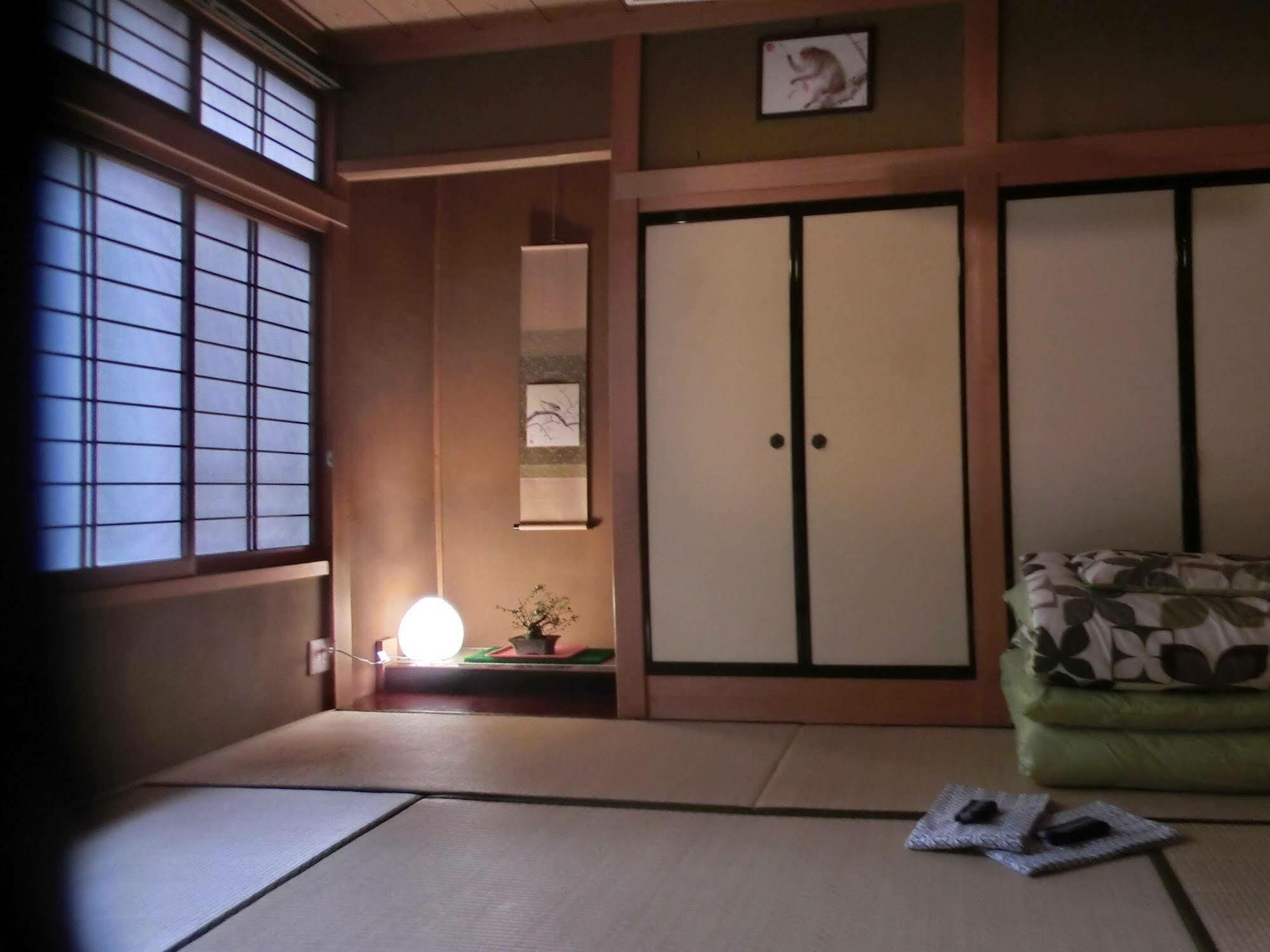 Отель Takayama Ninja House Экстерьер фото