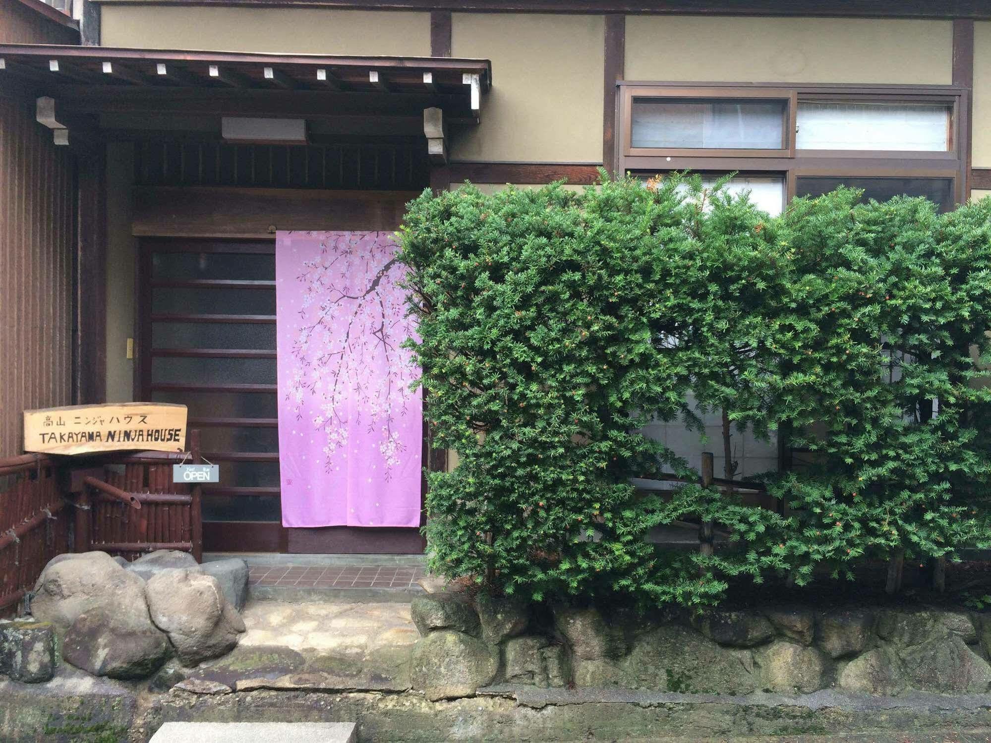 Отель Takayama Ninja House Экстерьер фото